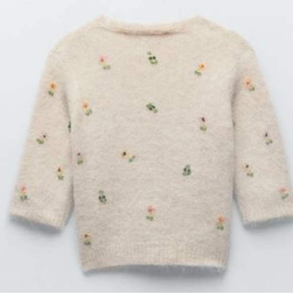 Zara knit beaded sweater set - Picture 5 of 9